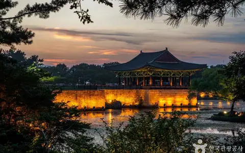 동궁과월지
