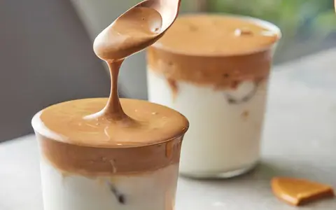 커피 대표 음식 사진(블랙업커피 을숙도점 사진이 아님)